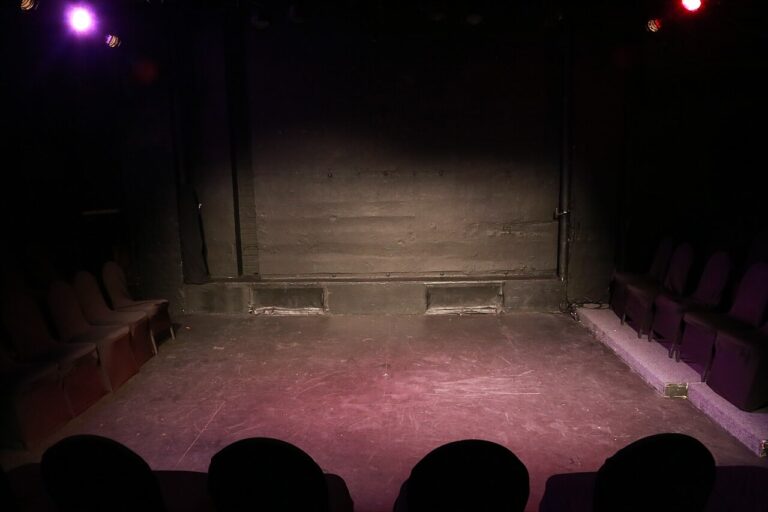 Het Streektheater – Blind Date mit Doebbel D — theater in Brunssum